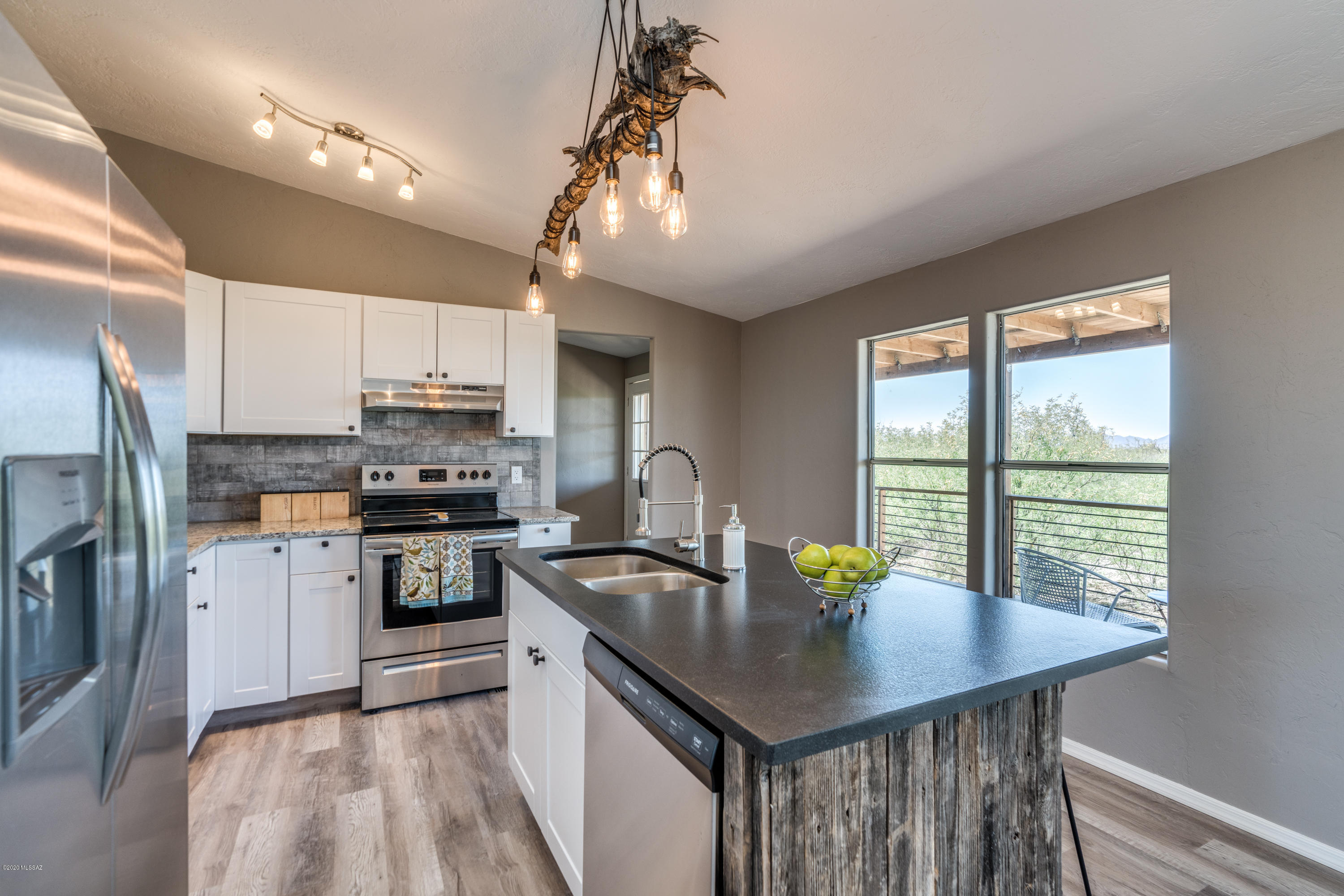 4335 North Avra Road Tucson, AZ 85743 - Photo 19 of 41 Gallery Image 19