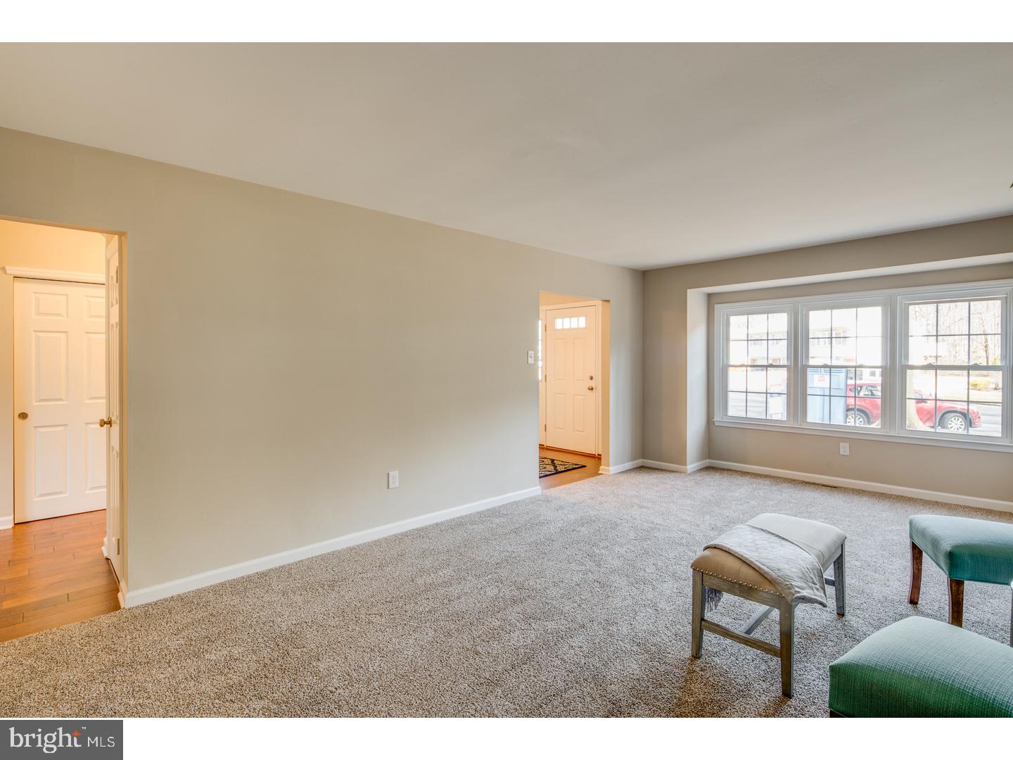 125 Chatham Road Mount Laurel, NJ 08054 - Photo 3 of 25