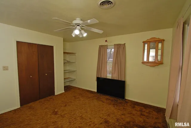 $210,000 | 11105 Woodhaven Drive, Hanna City, IL 61536