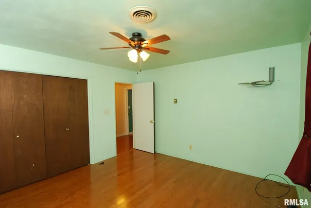 $210,000 | 11105 Woodhaven Drive, Hanna City, IL 61536