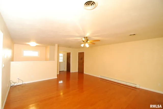 $210,000 | 11105 Woodhaven Drive, Hanna City, IL 61536