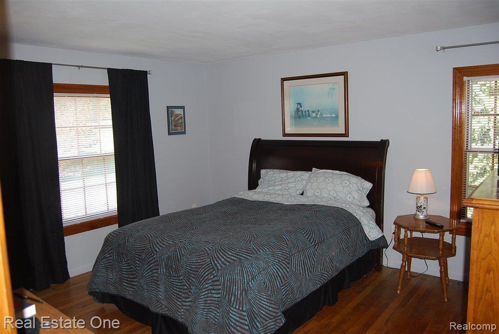 346 Gunder Drive Rochester, MI 48309 - Photo 14 of 17 Bedroom #4