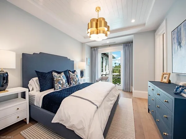 $17,950,000 | 1795 Gordon Drive, Naples, FL 34102