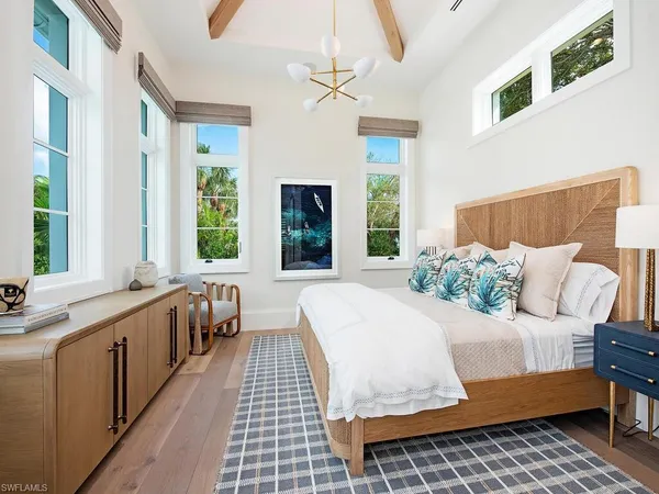 $17,950,000 | 1795 Gordon Drive, Naples, FL 34102