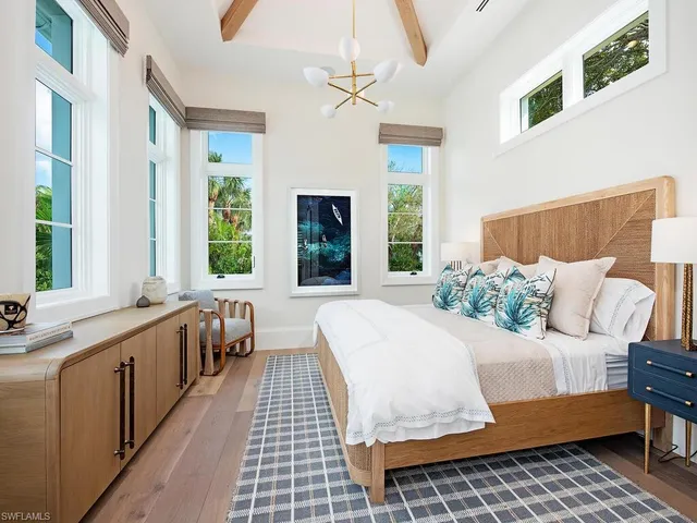 $19,995,000 | 1795 Gordon Drive, Naples, FL 34102