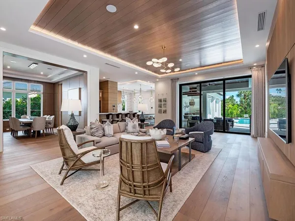 $17,950,000 | 1795 Gordon Drive, Naples, FL 34102