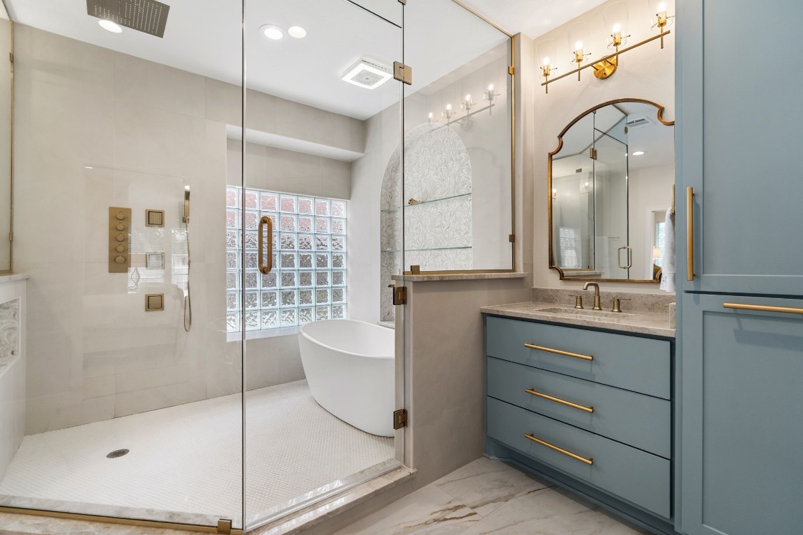 5515 Chase Harbor Houston, TX 77041 - Photo 25 of 48 Alternate view of the second vanity in the redesigned primary bedroom.