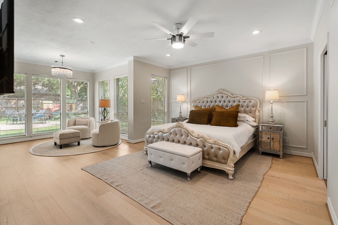 5515 Chase Harbor Houston, TX 77041 - Photo 7 of 48 Spacious and serene, the primary suite offers room to relax and unwind. A peaceful retreat designed for rest and privacy.