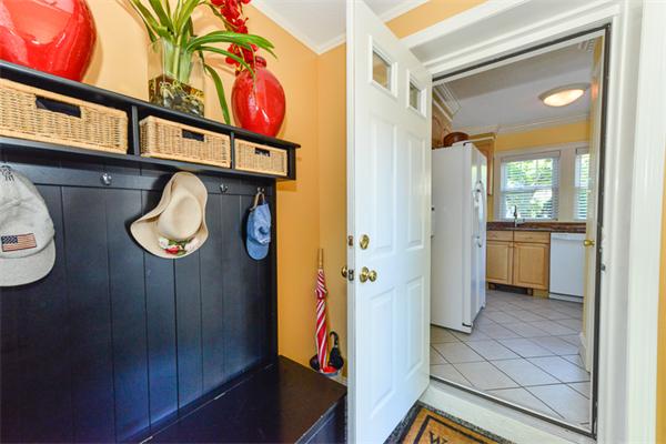 22 Bailey Road Arlington, MA 02476 - Photo 10 of 16 Gallery Image 10