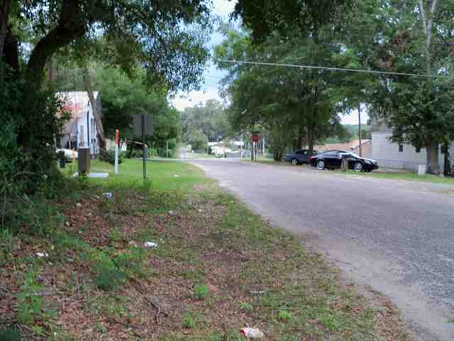 136 Northeast Jay Street Madison, FL 32340 - Photo 3 of 10