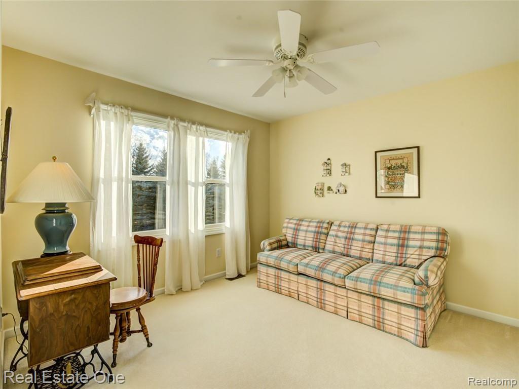 3956 Fawn Drive Rochester, MI 48306 - Photo 35 of 51 DSC07185_6_7.jpg