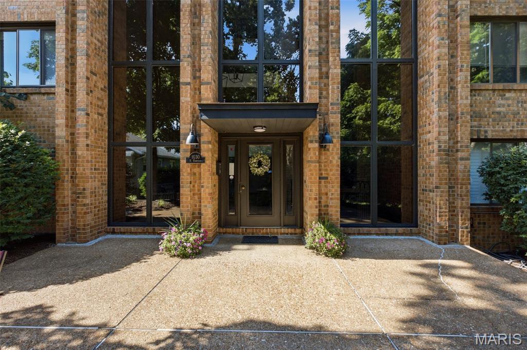 1030 North Harrison Avenue, Unit 404 St. Louis, MO 63122 - Photo 2 of 31