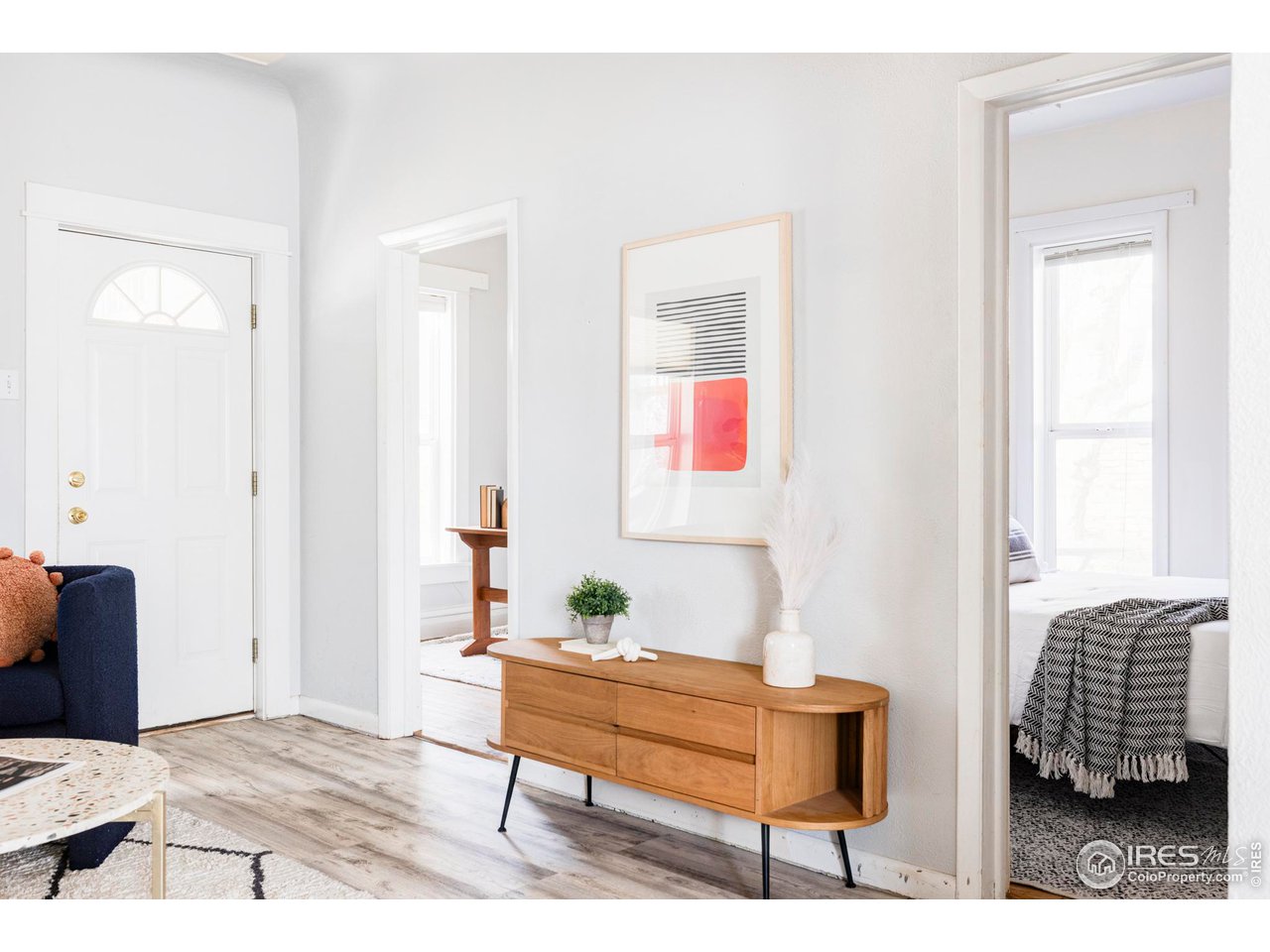 635 Alpine Avenue Boulder, CO 80304 - Photo 5 of 22 a living room with furniture and a window