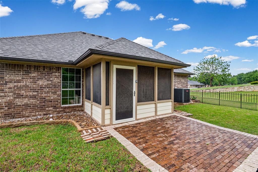 9417 Ravenswood Road Granbury, TX 76049 - Photo 31 of 39
