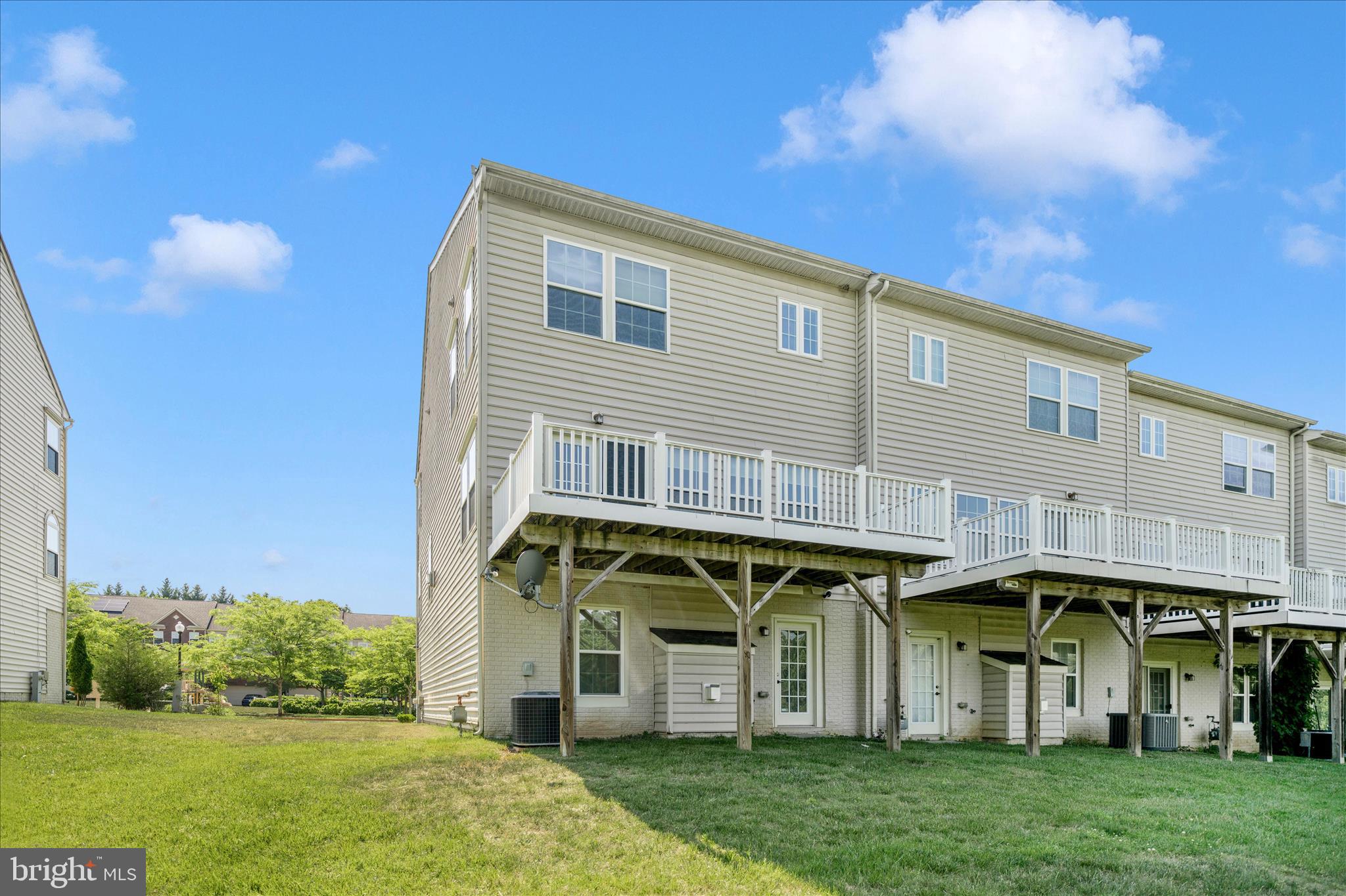 3827 Cullingworth Road Burtonsville, MD 20866 - Photo 57 of 72 Exterior Back