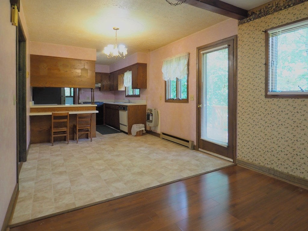 2173 Edmonds Road Galax, VA 24333 - Photo 27 of 37 Gallery Image 27