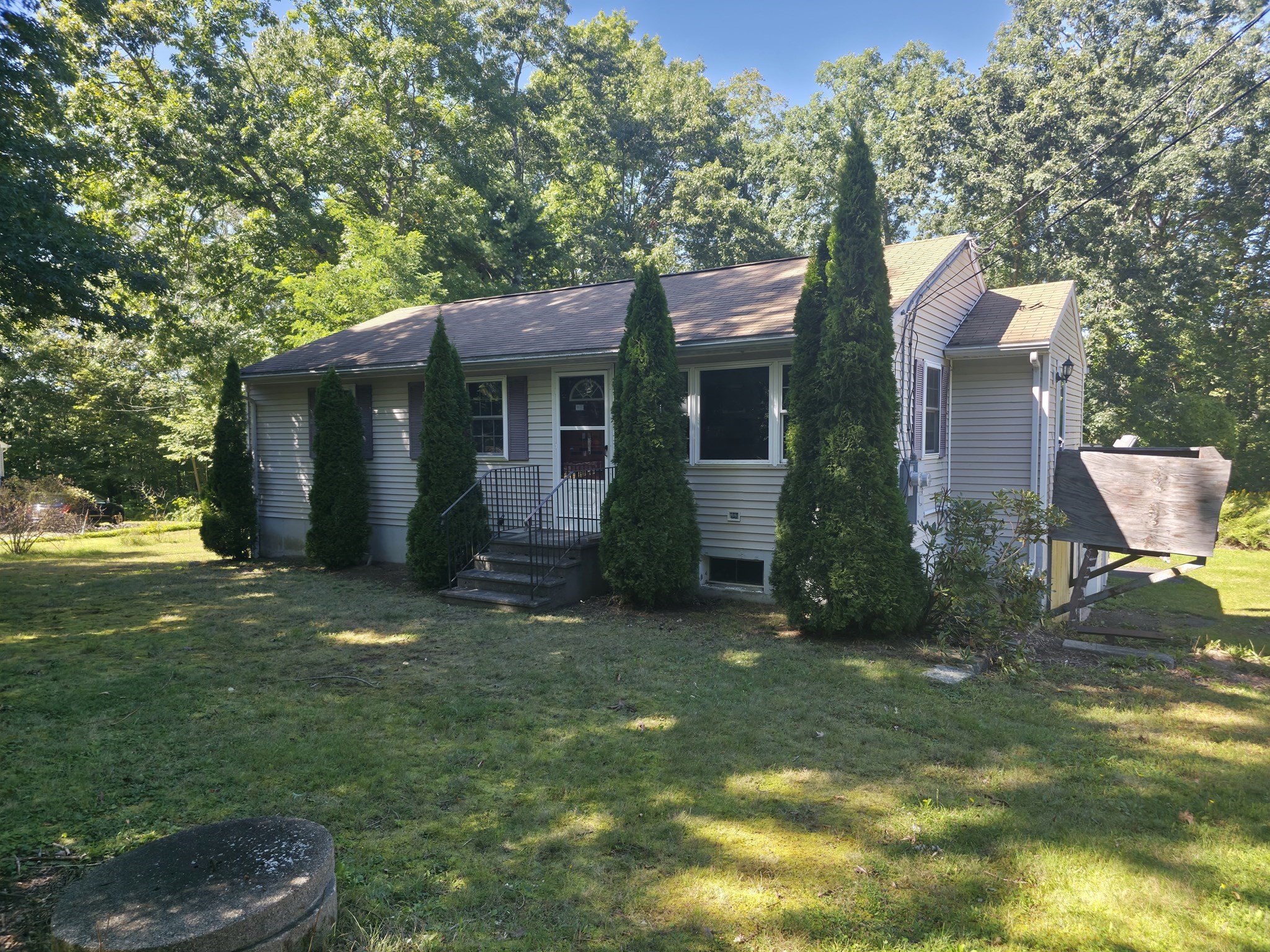 12 Flint Road Charlton, MA 01507 - Photo 1 of 22 Gallery Image 1