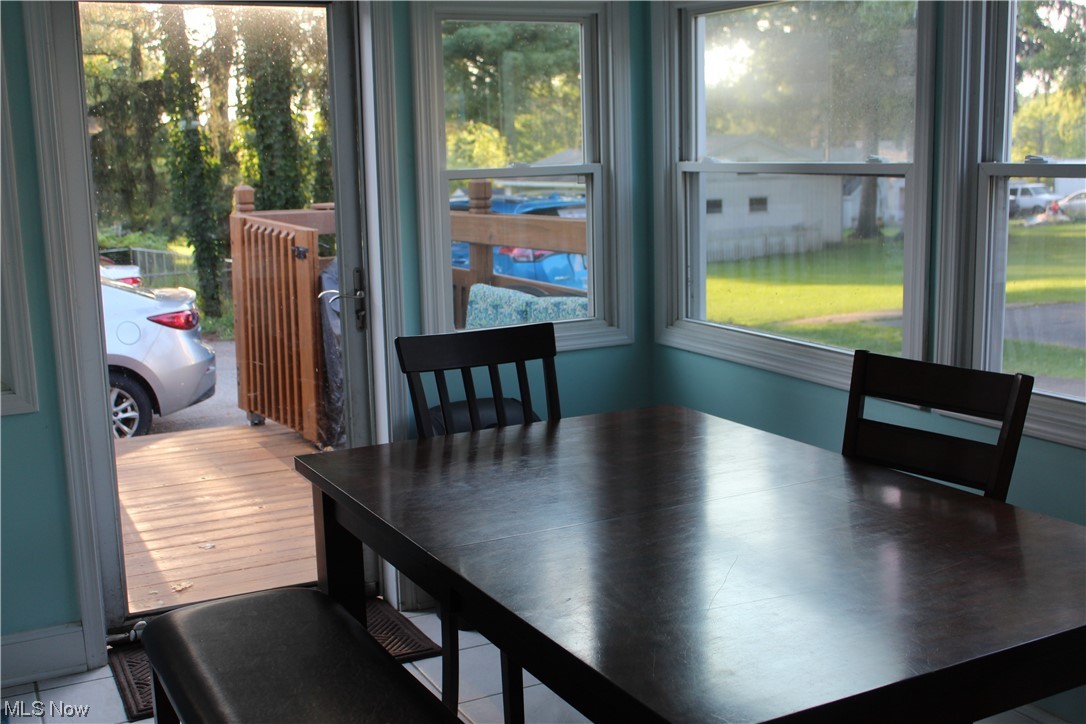 1810 Massillon Road Akron, OH 44312 - Photo 30 of 31 View of dining space