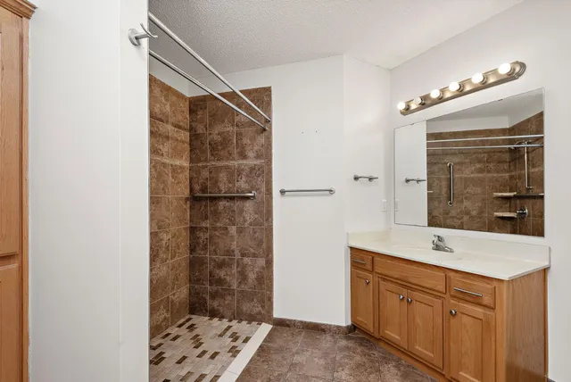 $235,000 | 5651 Lambert Avenue Northeast, Albertville, MN 55301