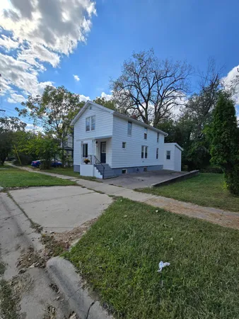 $189,500 | 64 Union Street, Hillsdale, MI 49242