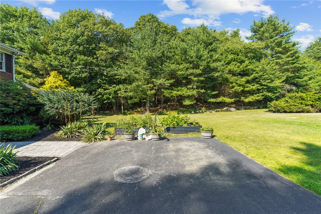 59 Hunter Ridge Drive Scituate, RI 02857 - Photo 38 of 49