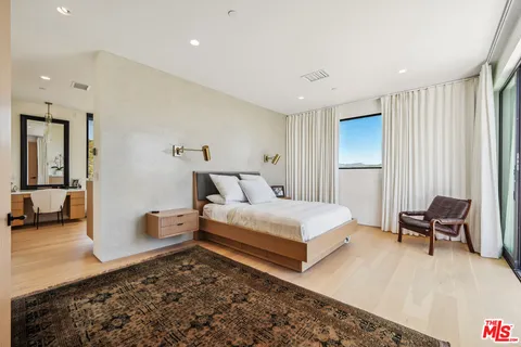 $3,200,000 | 33433 Decker School Road, Malibu, CA 90265