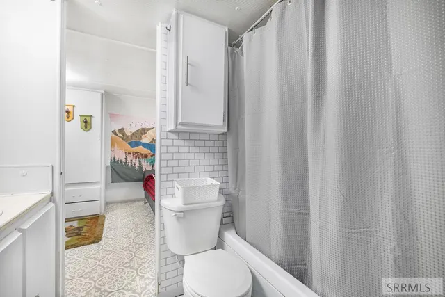 $165,000 | 209 Lakeview Drive, Irwin, ID 83428