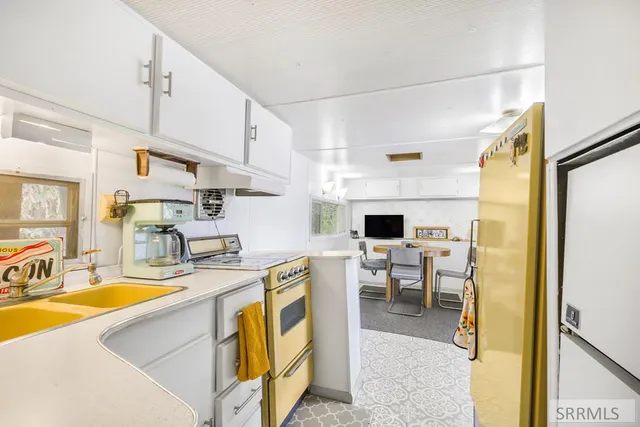 $165,000 | 209 Lakeview Drive, Irwin, ID 83428