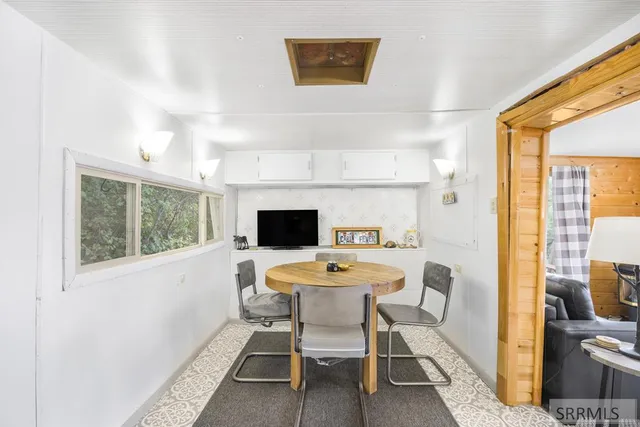 $165,000 | 209 Lakeview Drive, Irwin, ID 83428