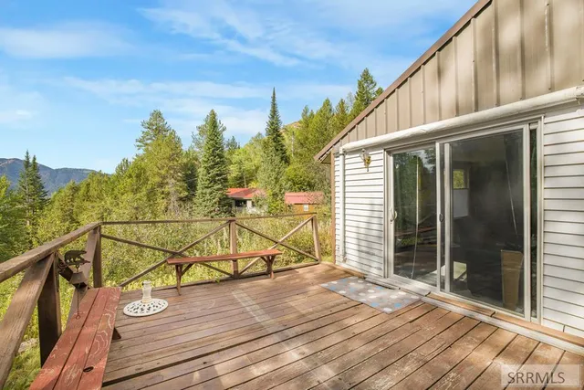 $165,000 | 209 Lakeview Drive, Irwin, ID 83428