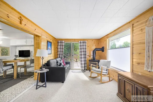 $165,000 | 209 Lakeview Drive, Irwin, ID 83428