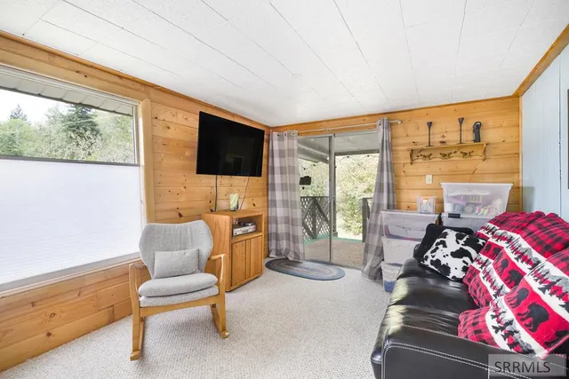 $165,000 | 209 Lakeview Drive, Irwin, ID 83428