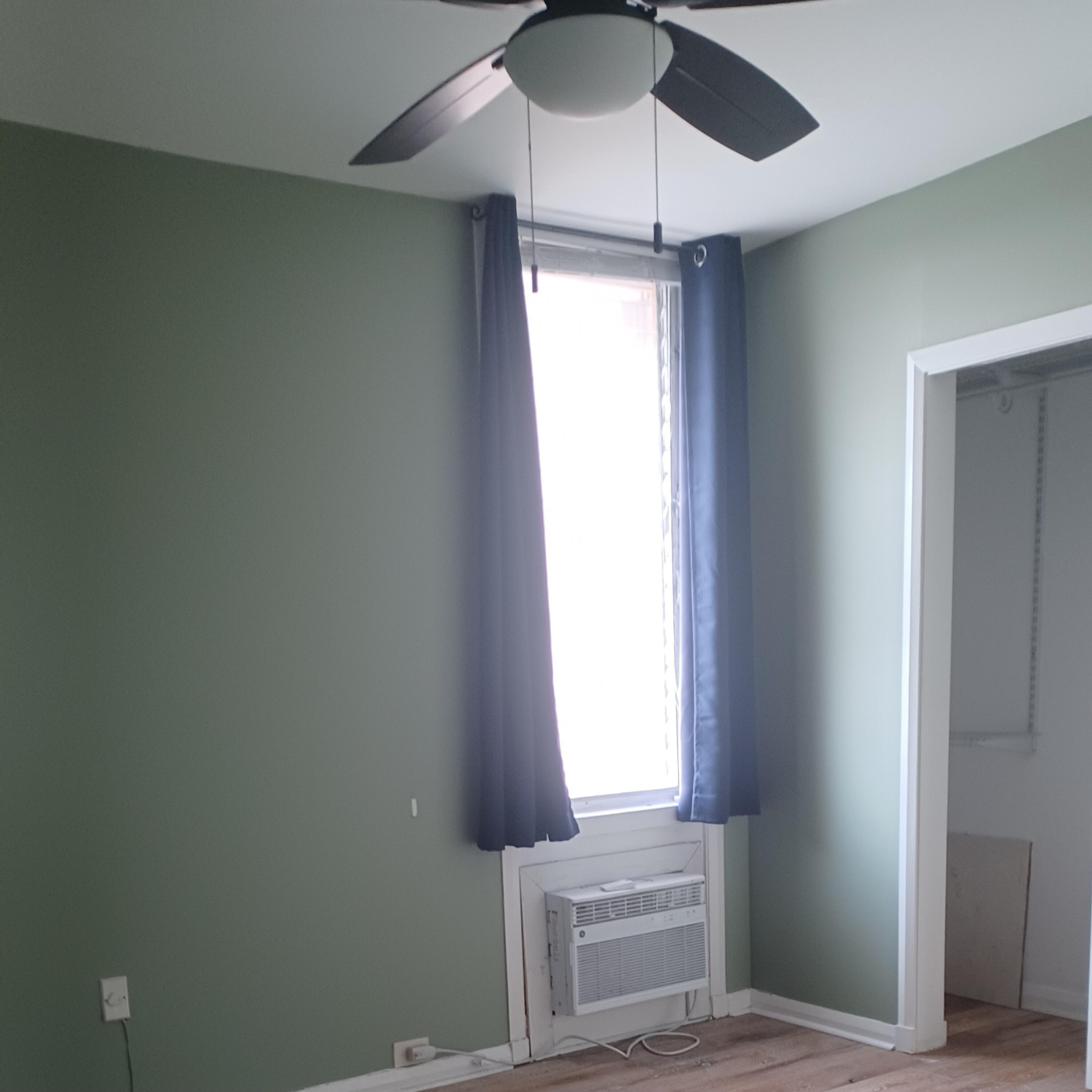 15 South Golfview Road, Unit 303 Lake Worth Beach, FL 33460 - Photo 7 of 10 a view of an empty room and window