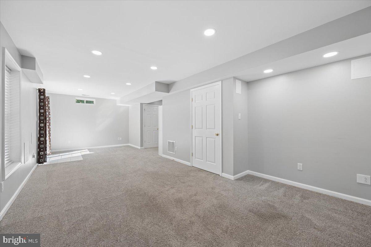 17225 General Custer Way Poolesville, MD 20837 - Photo 59 of 127 Gallery Image 59
