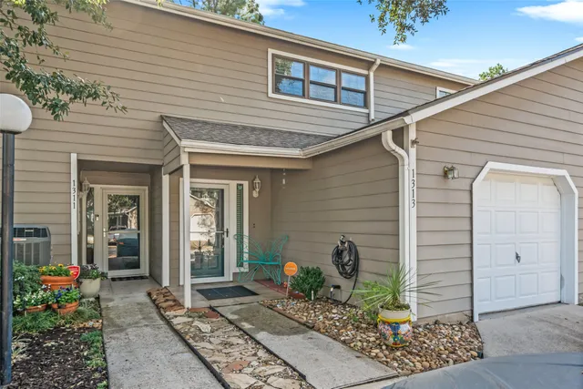 $162,000 | 14911 Wunderlich Road, Unit 1313, Houston, TX 77069