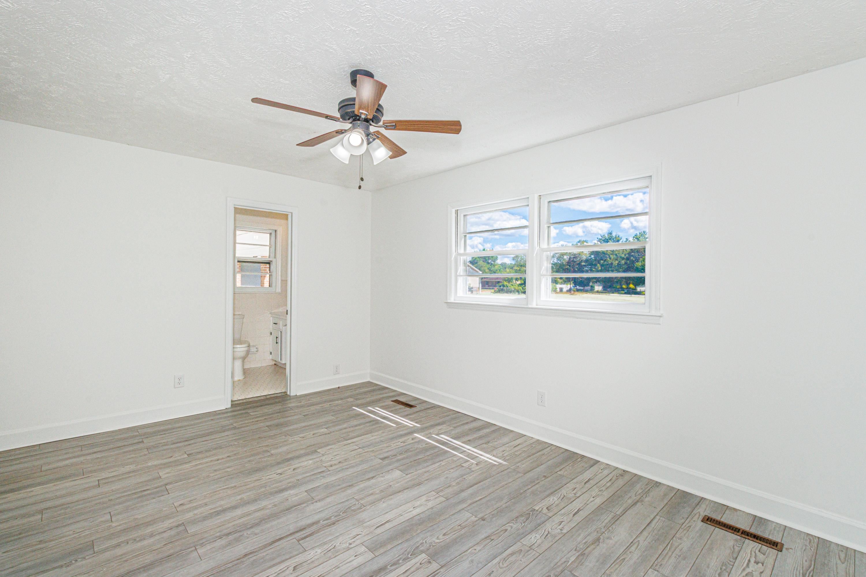 302 Cleveland Street Mullins, SC 29574 - Photo 14 of 50 Gallery Image 14
