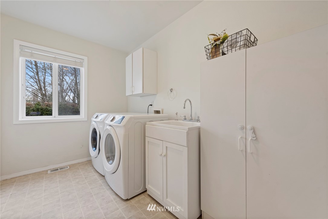 23118 9th Place West Bothell, WA 98021 - Photo 14 of 27