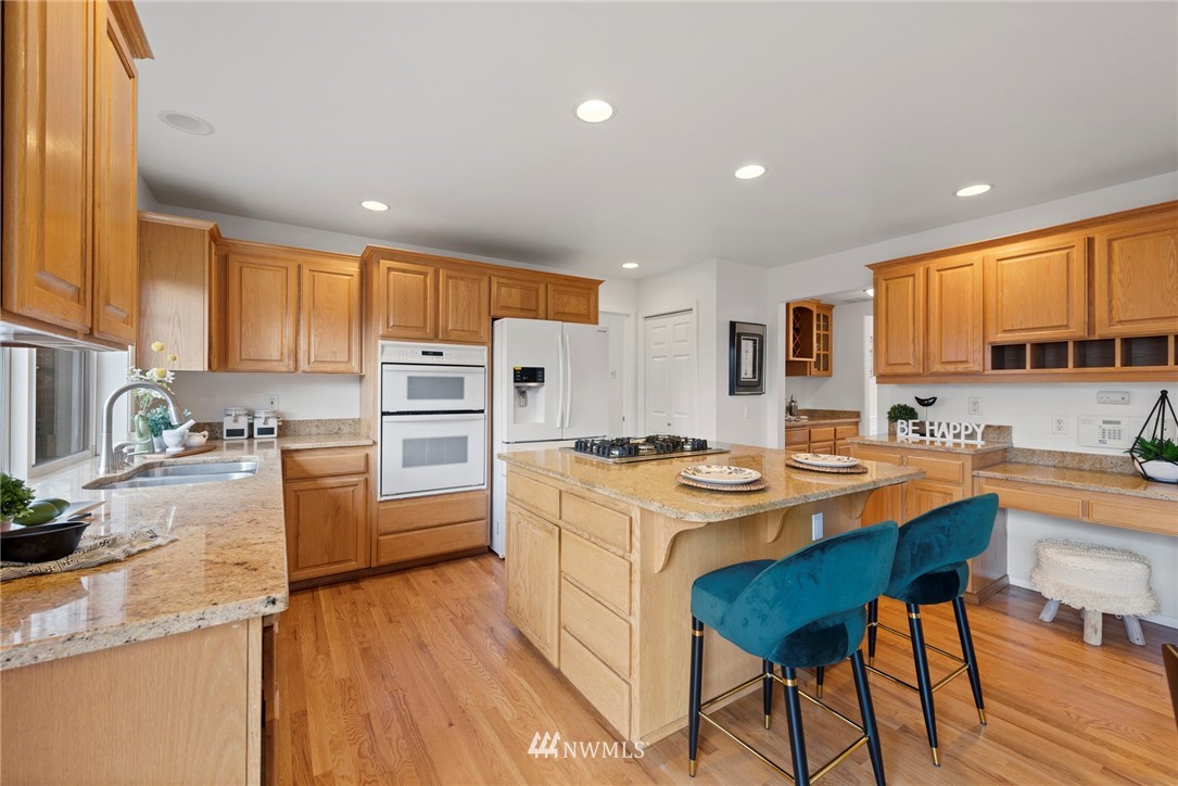 23118 9th Place West Bothell, WA 98021 - Photo 10 of 27