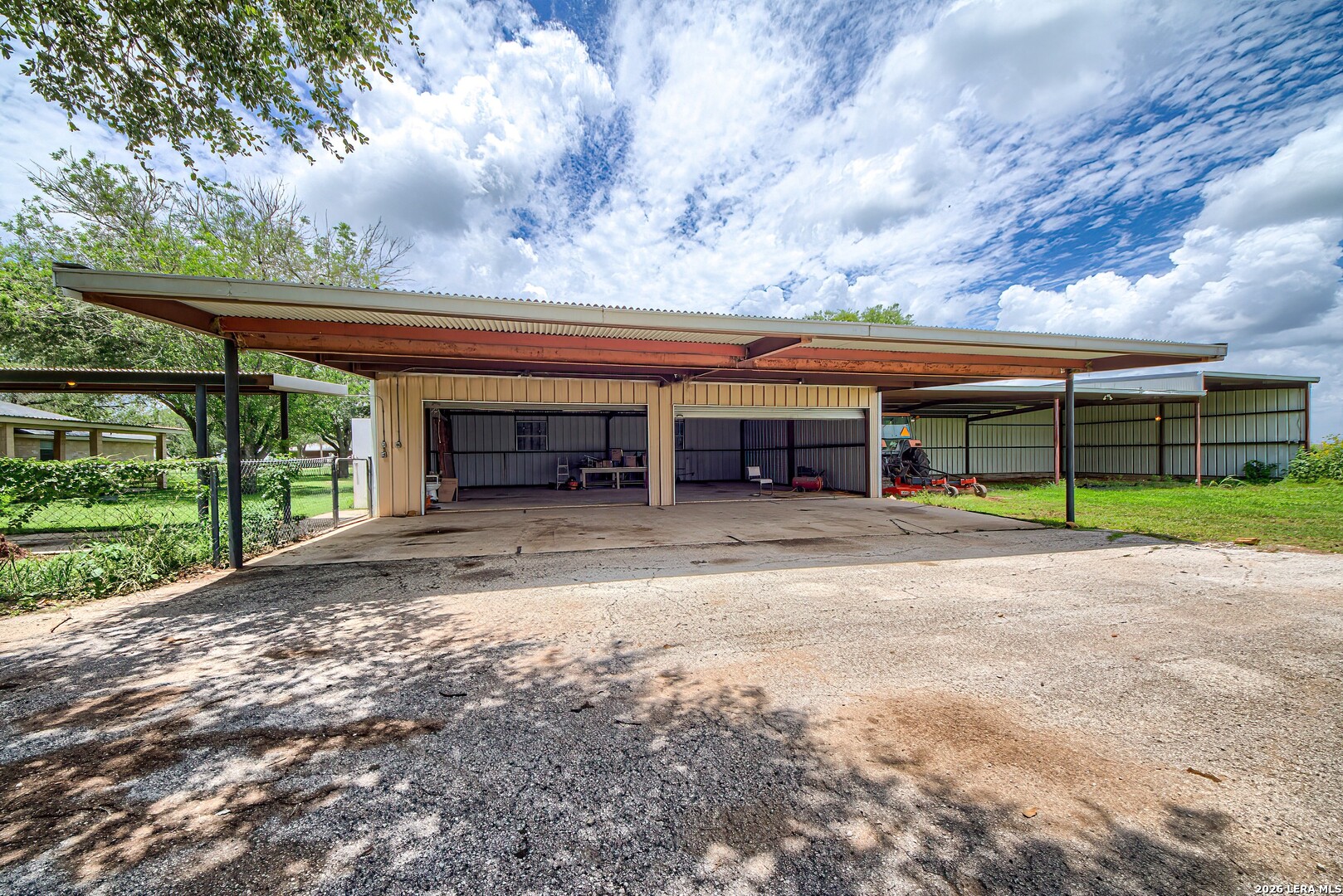 900 North Graytown Road St. Hedwig, TX 78152 - Photo 27 of 47