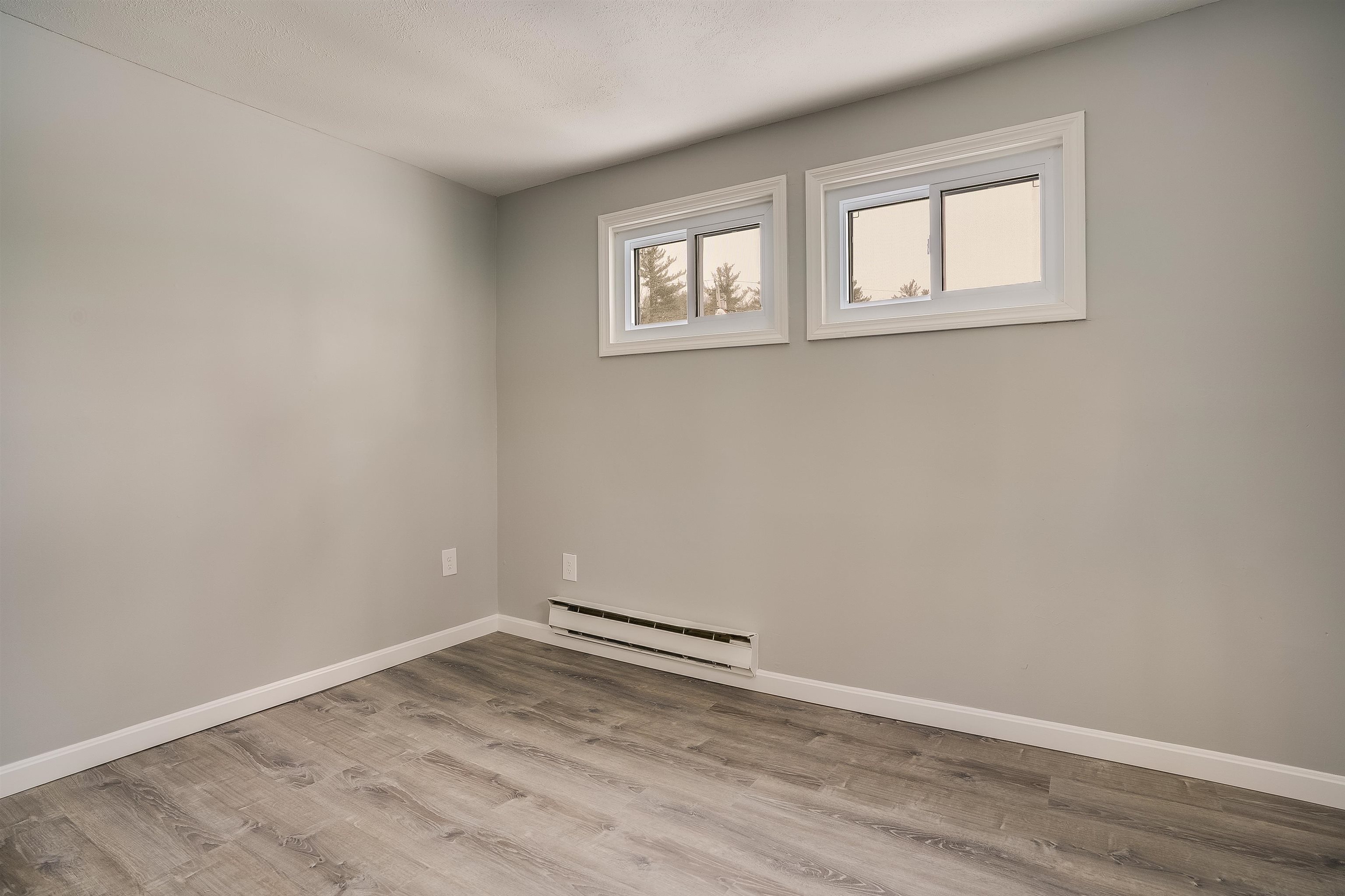 27 London Road Salem, NH 03079 - Photo 15 of 19