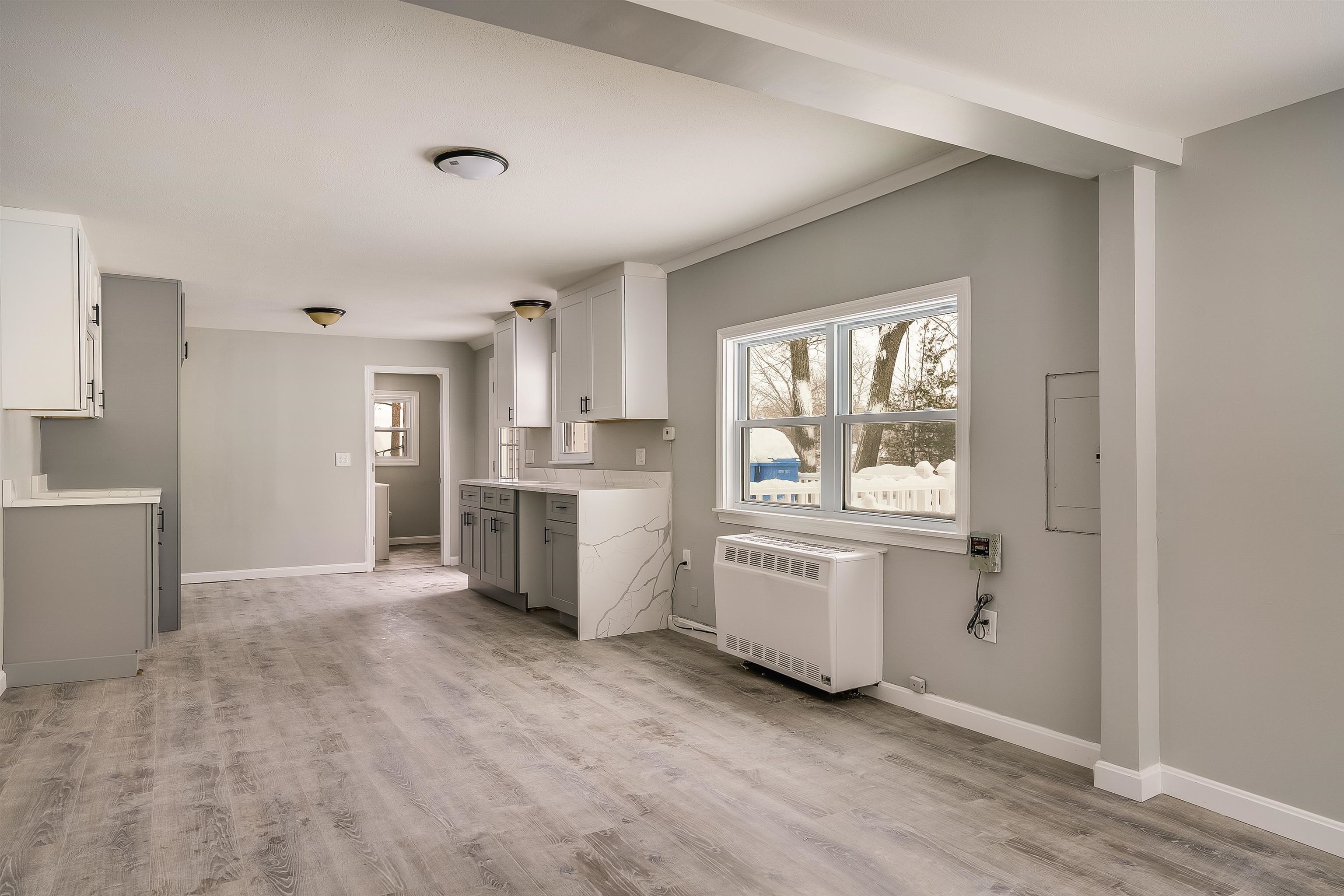 27 London Road Salem, NH 03079 - Photo 5 of 19