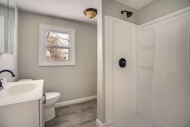 $339,000 | 27 London Road, Salem, NH 03079