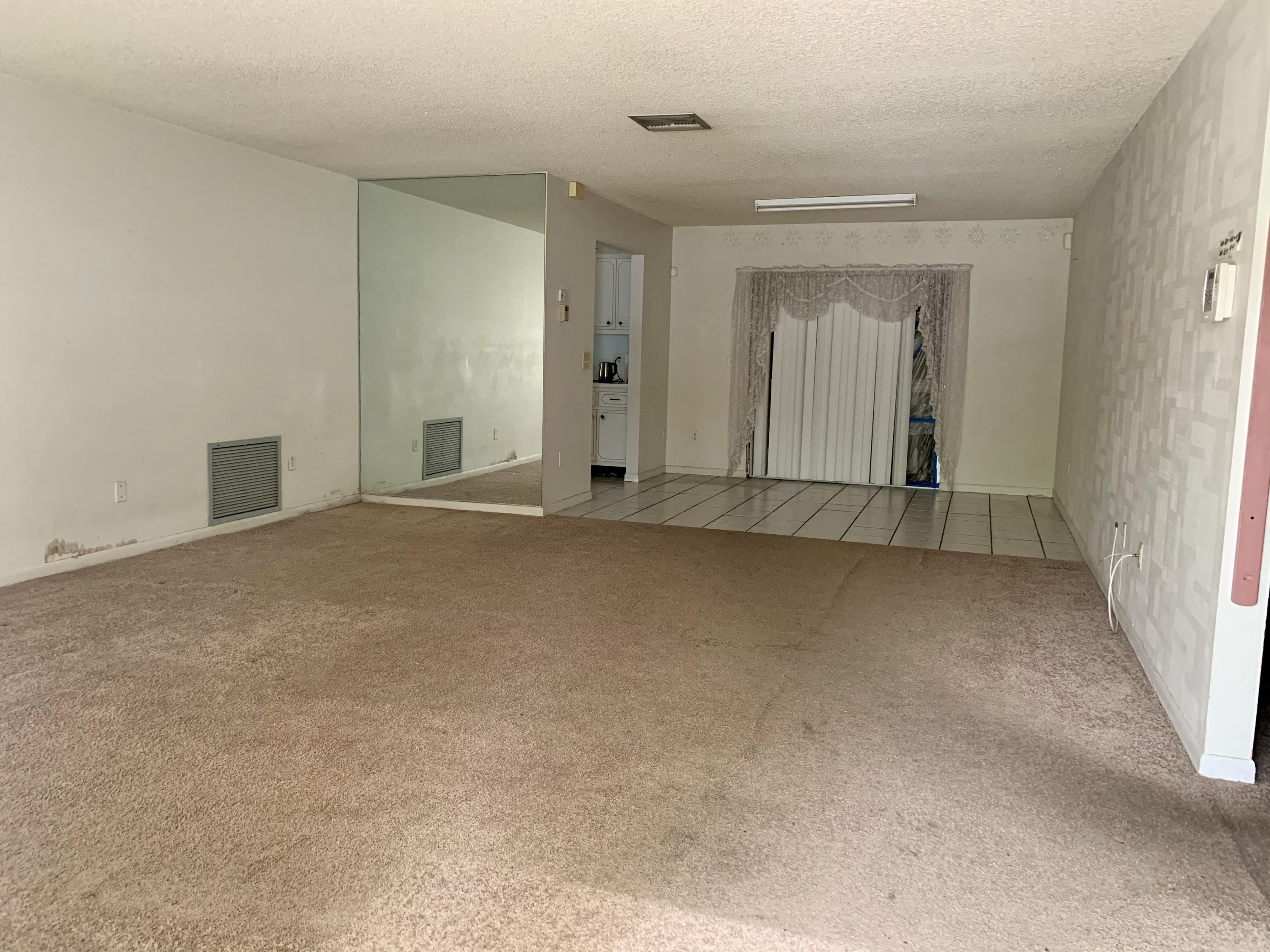 22708 Southwest 64th Way Boca Raton, FL 33428 - Photo 9 of 16 Great Room