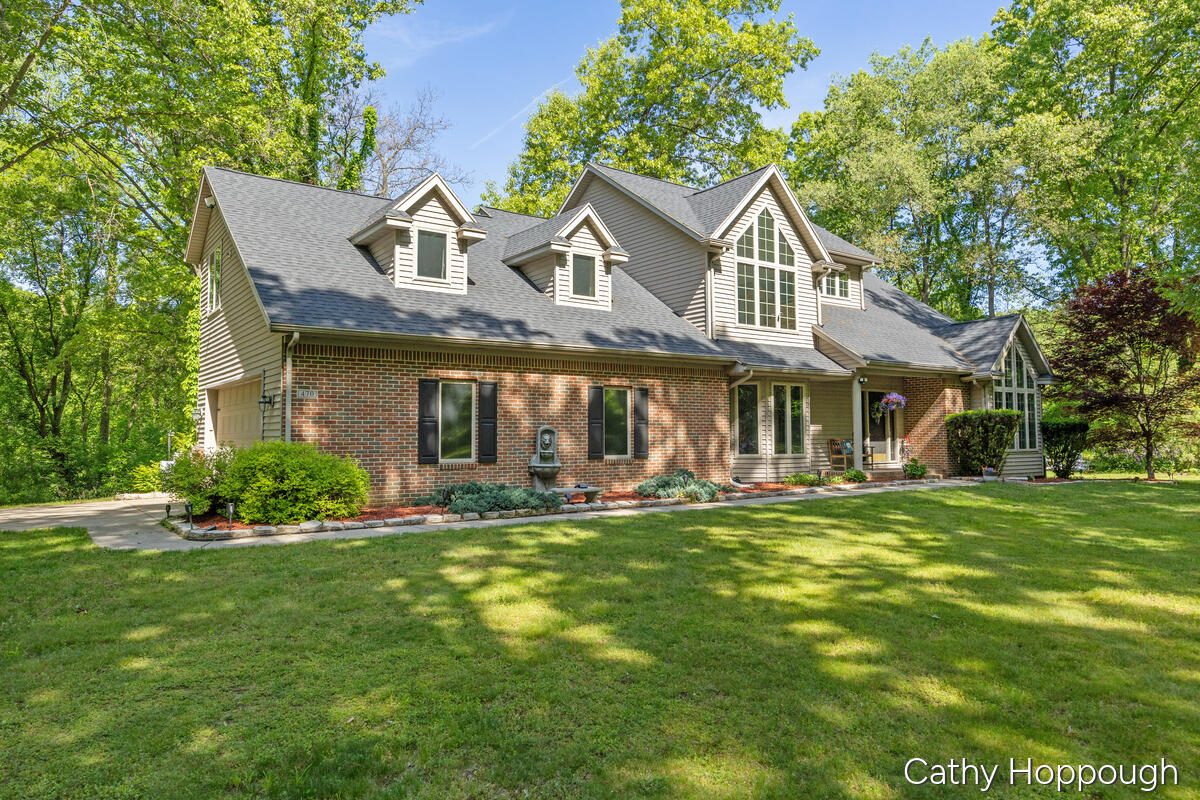 470 Caroline Street Ionia, MI 48846 - Photo 2 of 69 470-Caroline_002