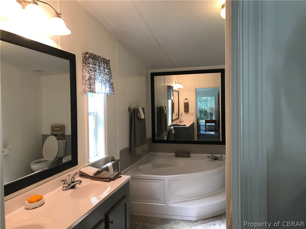 439 Syringa Road Topping, VA 23169 - Photo 27 of 31