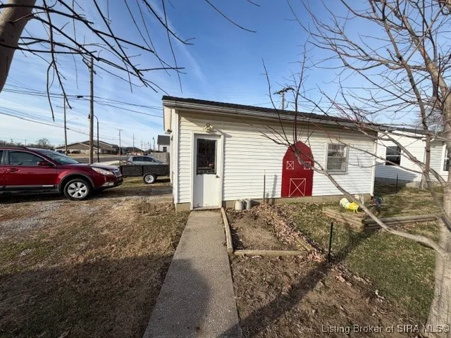 $160,000 | 201 Lee Boulevard, Seymour, IN 47274