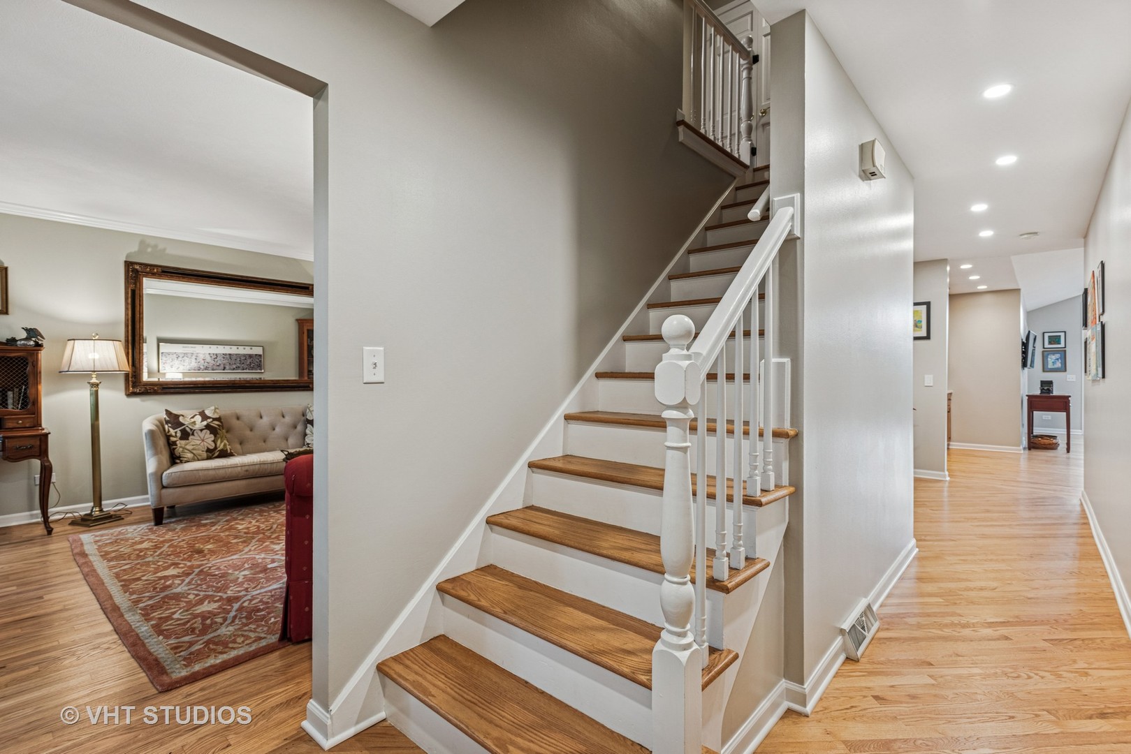 2S560 Seneca Drive Wheaton, IL 60189 - Photo 3 of 46