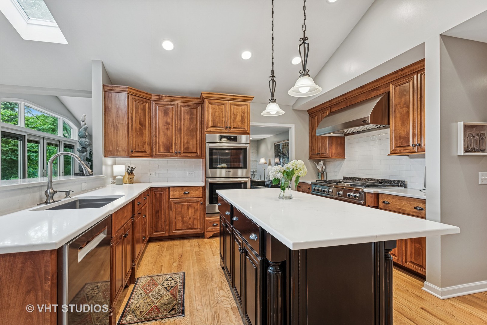 2S560 Seneca Drive Wheaton, IL 60189 - Photo 7 of 46