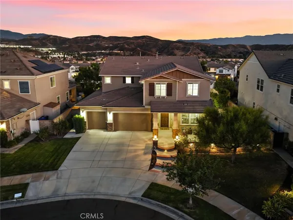 $1,350,000 | 22384 Riverstream Court, Saugus, CA 91350