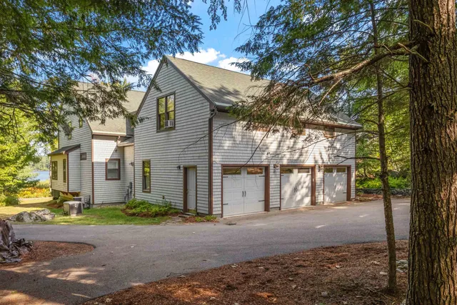 $1,995,000 | 14 Island View Drive, Moultonborough, NH 03254